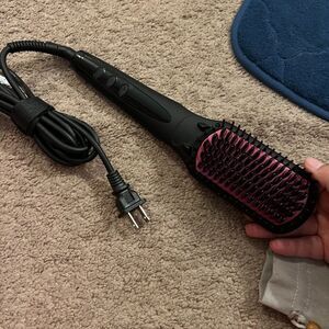 Miropure hair straightening brush